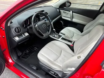 Mazda Ruiyi 2010, 95000 км, за 18000 CNY