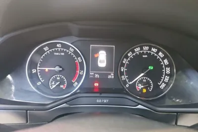 Skoda Superb 2016, 183800 км, за 42840.8 CNY - фото 10