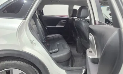 Kia Niro 2017, 95861 км, за 13000000 KRW - фото 11