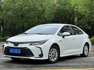 Toyota Corolla 2024, 28000 км, за 75800 CNY - фото 1