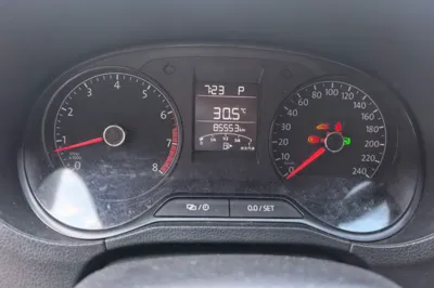 Volkswagen Polo 2016, 85500 км, за 34968.36 CNY - фото 13