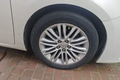 Lexus ES 2015, 81400 км, за 98051.52 CNY - фото 8