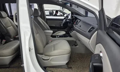 Kia Canival 2015, 154886 км, за 8990000 KRW - фото 11