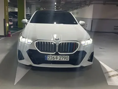 BMW 5-Series · 2024 год