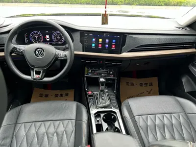 Volkswagen Passat 2021, 129000 км, за 75800 CNY
