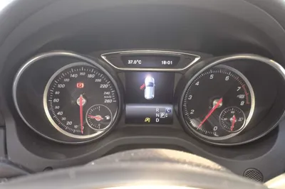 Mercedes-Benz GLA 2018, 71300 км, за 78103.92 CNY - фото 11