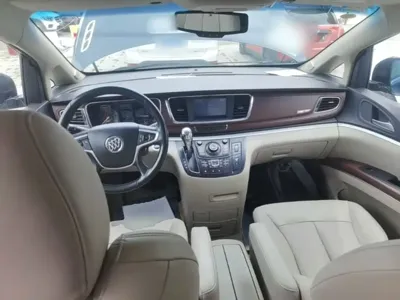 Buick GL8 2017, 133600 км, за 68300 CNY - фото 10