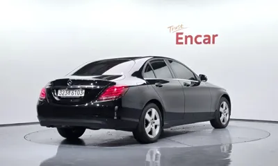 Mercedes-Benz C-Class 2017, 107327 км, за 12300000 KRW