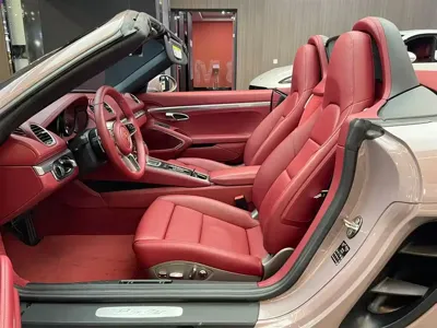 Porsche 718 2022, 33000 км, за 398000 CNY