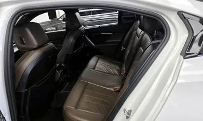 BMW i5 2025, 10249 км, за 72900000 KRW - фото 26