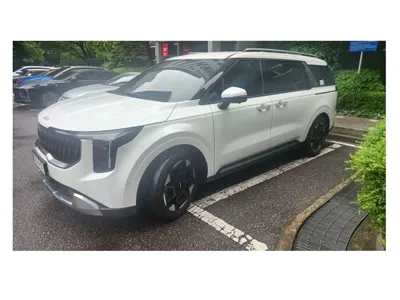 Kia Canival 2025, 20476 км, за 22900000 KRW