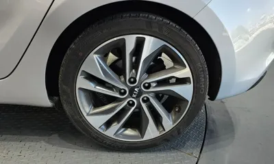 Kia Carens 2018, 137531 км, за 11700000 KRW - фото 21