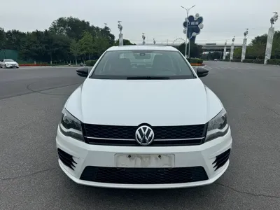 Volkswagen Bora 2014, 105000 км, за 25800 CNY