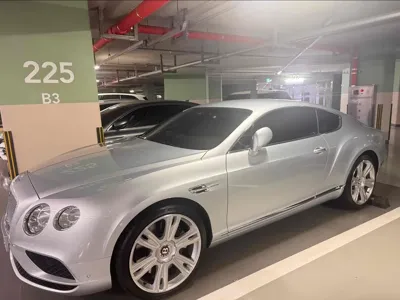 Bentley Continental 2017, 42281 км, за 75000000 KRW