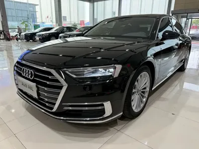 Audi A8 · 2022 год