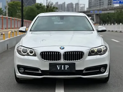 BMW 5 Series 2015, 140000 км, за 66000 CNY