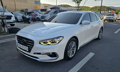 Hyundai Grandeur 2017, 61435 км, за 16880000 KRW - фото 2
