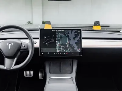 Tesla Model 3 2020, 57000 км, за 99900 CNY - фото 12