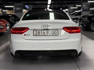 Audi RS5 2013, 158615 км, за 19890000 KRW