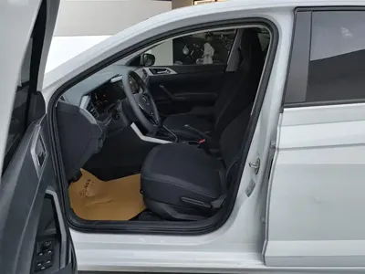 Volkswagen Polo 2023, 26600 км, за 58300 CNY - фото 9