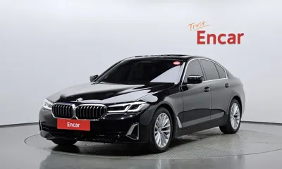 BMW 5-Series · 2022 год
