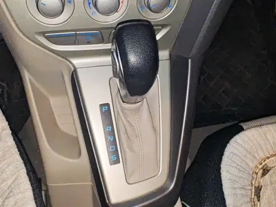 Ford Focus 2015, 71200 км, за 21600 CNY - фото 10