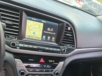 Hyundai Avante 2017, 81462 км, за 9000000 KRW