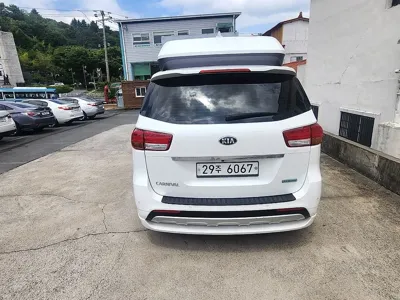 Kia Canival 2015, 143144 км, за 11400000 KRW - фото 5