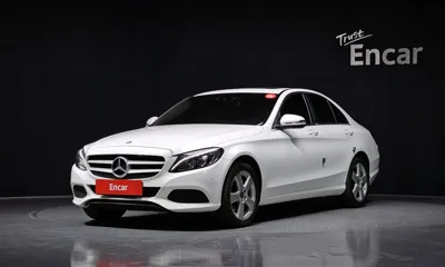 Mercedes-Benz C-Class · 2018 год