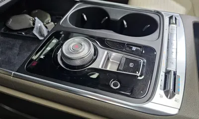 Kia Canival 2025, 21228 км, за 49000000 KRW - фото 9