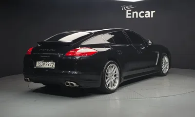 Porsche Panamera 2010, 164602 км, за 15490000 KRW