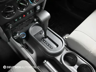 Jeep Wrangler 2010, 124542 км, за 10990000 KRW - фото 9