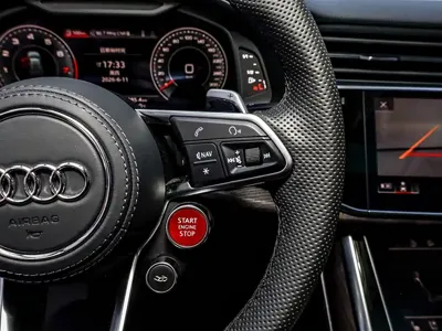Audi Q8 2023, 59200 км, за 378000 CNY