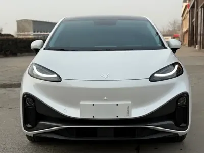 Arcfox S 2025, 9000 км, за 79000 CNY