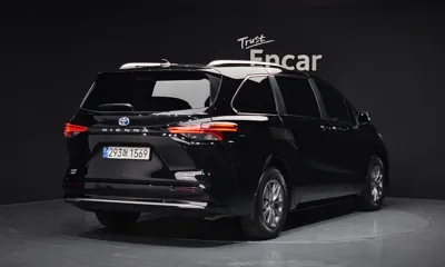 Toyota Sienna 2023, 9779 км, за 57900000 KRW