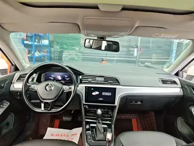 Volkswagen Lamando 2021, 71000 км, за 66800 CNY - фото 2