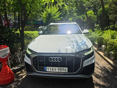 Audi Q8 · 2021 год