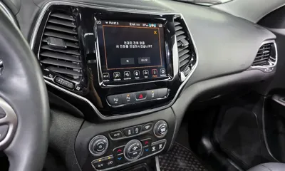 Jeep Cherokee 2019, 62807 км, за 17500000 KRW - фото 19