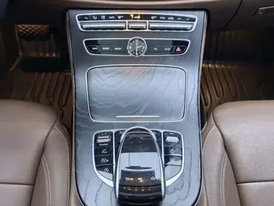 Mercedes-Benz E-Class 2017, 170000 км, за 105800 CNY - фото 8