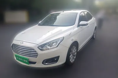 Ford Escort · 2015 год