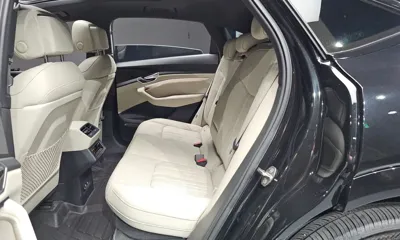 Audi e-tron 2022, 72262 км, за 48500000 KRW - фото 26
