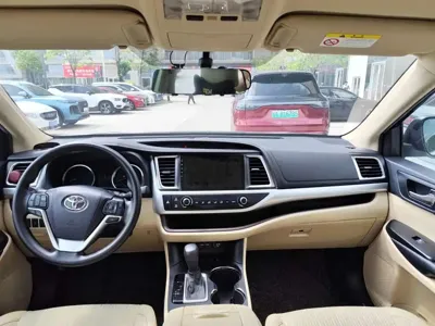 Toyota Highlander 2022, 52200 км, за 136800 CNY - фото 6