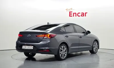 Hyundai Avante 2019, 201667 км, за 7900000 KRW - фото 2