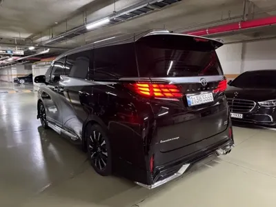 Toyota Alphard 2025, 39000 км, за 122220000 KRW