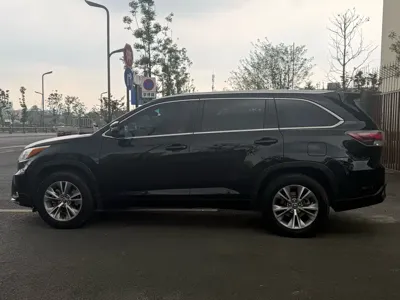 Toyota Highlander 2017, 95000 км, за 86800 CNY - фото 11
