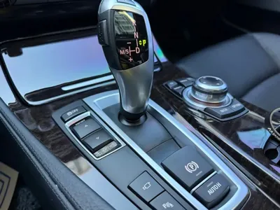 BMW 5-Series 2012, 166131 км, за 6490000 KRW - фото 9