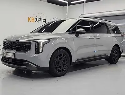 Kia Canival · 2025 год