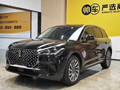 Lincoln Corsair · 2025 год