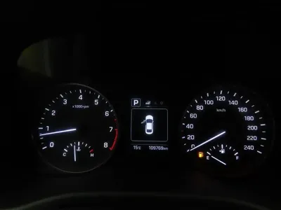 Hyundai Avante 2017, 109725 км, за 7500000 KRW - фото 9