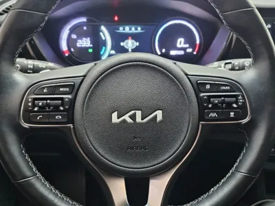 Kia Niro 2023, 49278 км, за 15110000 KRW - фото 12